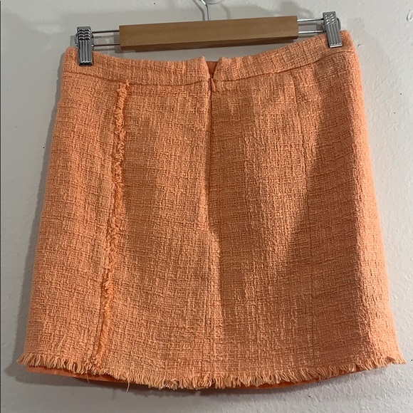 5 for 20 Kenar coral peach tweed mini skirt - Picture 3 of 9